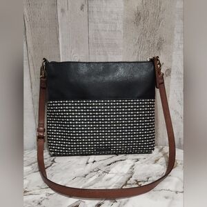 🌷NWOT Fossil Fiona Leather Black and Brown Crossbody Bag 🌸
